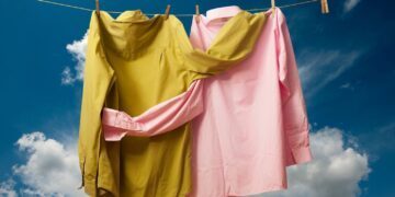How To Keep Your Clothes Fresh Whilst Travelling